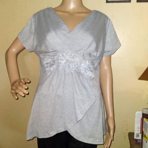 SMYS Tops - SMYS Gray faux wrap top 💜